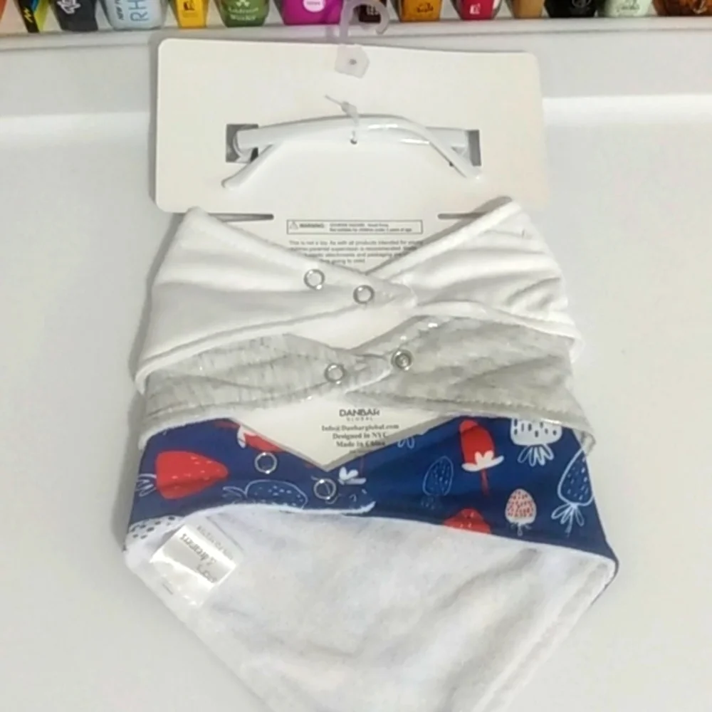 STARS & DREAMERS GIRL'S JULY 4TH SUNGLASSES AND BANDANA BIBS 4 PIECE SET NWT